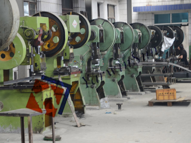 Common punching workshop